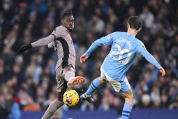 Trực tiếp bóng đá Man City - Tottenham: VAR không cho Man City penalty (Hết giờ)
