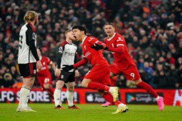 Bảng xếp hạng Ngoại hạng Anh: Liverpool vượt Man City, Aston Villa ảnh hưởng cuộc đua vô địch