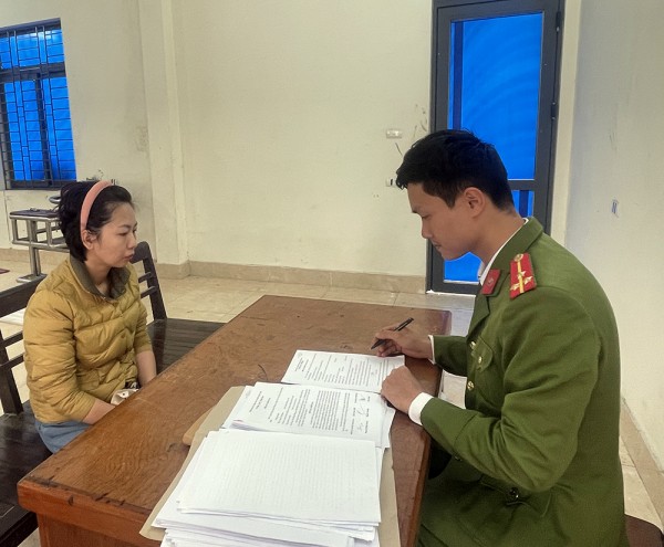 Cao Thị Trang tại cơ quan điều tra