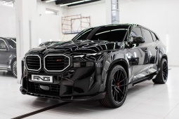 BMW XM có thêm gói nâng cấp đến Renegade Design