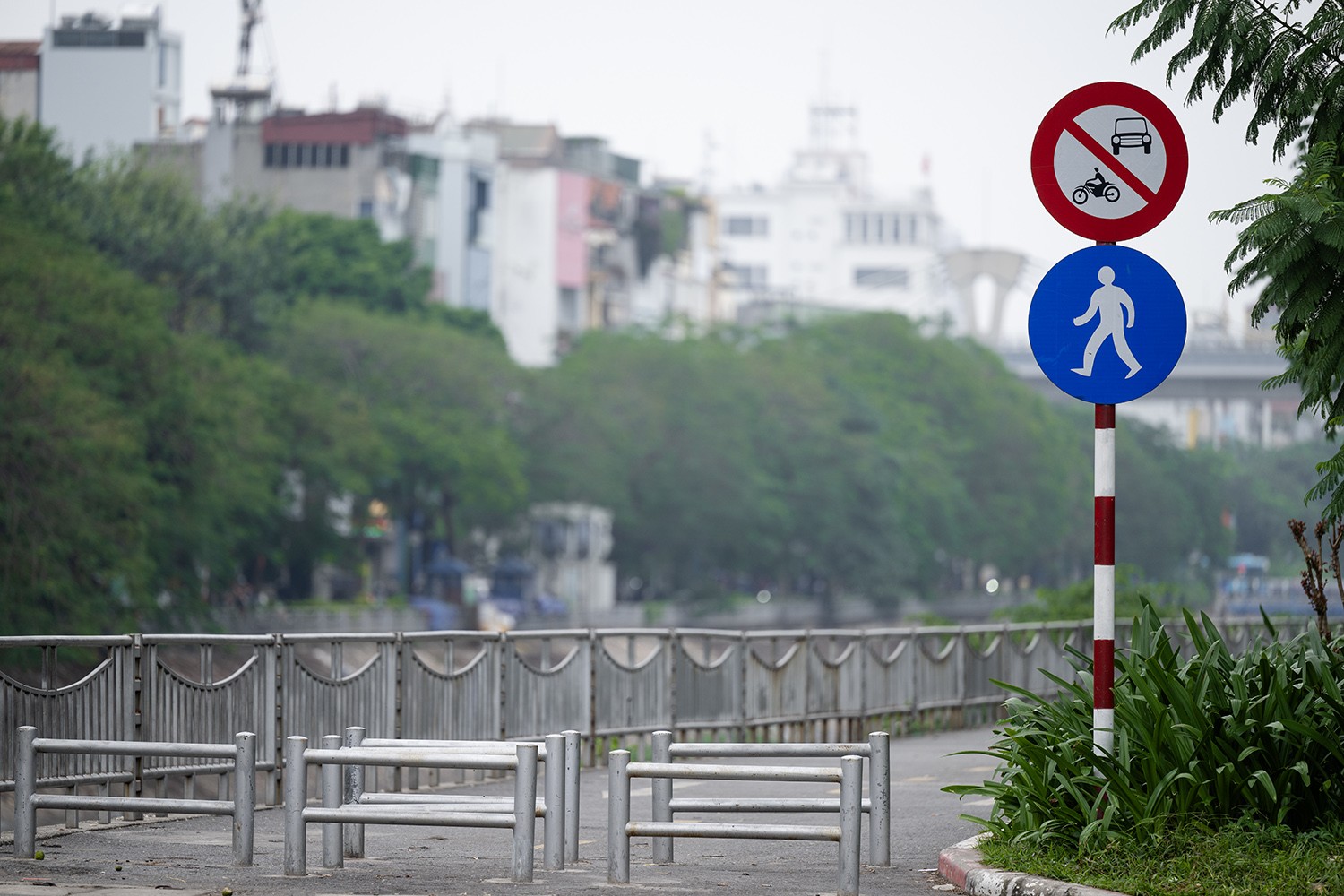 &nbsp;Hiện tại tuyến đường này đang được sử dụng phục vụ cho người đi bộ