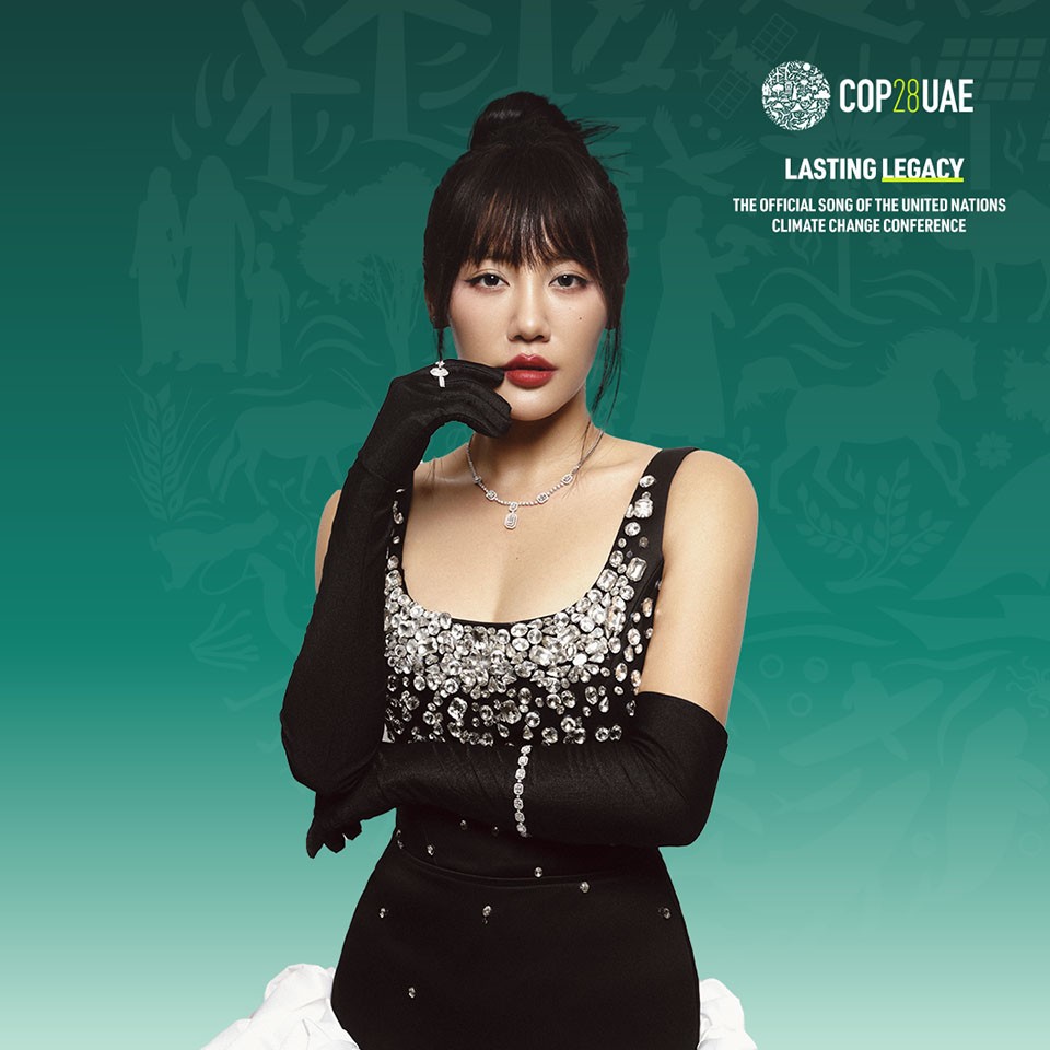 Văn Mai Hương cùng nhiều nghệ sĩ quốc tế hát ca khúc "Lasting Legacy”.