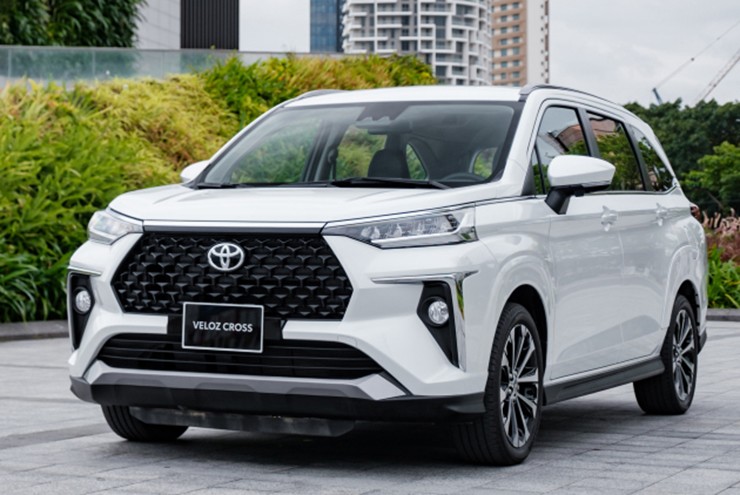 Toyota tung loạt giảm giá mới cho xe ô tô tại Việt Nam - 2