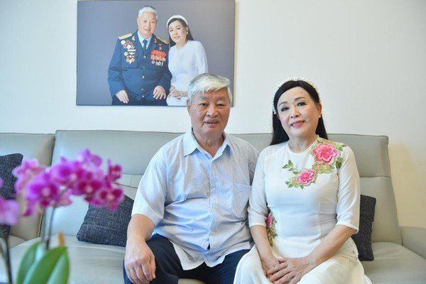 NSND Thu Hiền đang sống cùng chồng là&nbsp;anh hùng Lực lượng vũ trang Vũ Ngọc Đỉnh, hiện đang 82 tuổi.