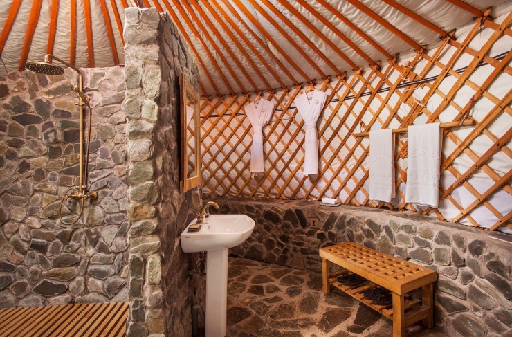 Khu nghỉ dưỡng phong cách du mục hút du khách đến sa mạc Gobi - 5
