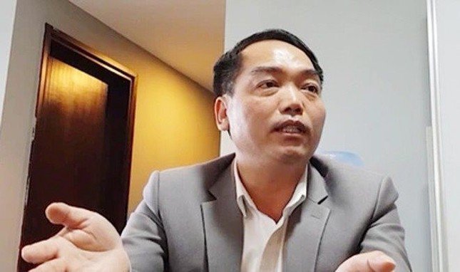 Ông Nguyễn Văn Hoành bị cơ quan điều tra khởi tố, bắt tạm giam. Ảnh Công an TP Hà Nội.