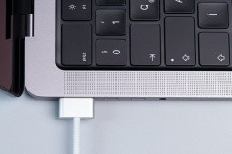 Apple có thể phát hiện chất lỏng lọt vào cổng USB-C của máy Mac