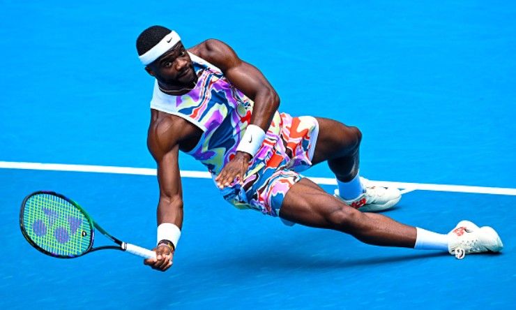 5. Frances Tiafoe: Trận chung kết Stuttgart Open hồi tháng 6, Tiafoe cứu 1 điểm match point trước Jan-Lennard Struff, sau đó đoạt ngôi vô địch.