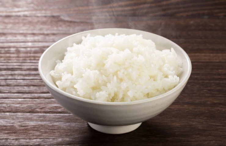 Thói quen ăn cơm nguội thường xuyên rất hại sức khỏe. Ảnh minh họa.