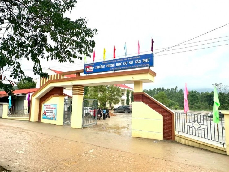 Trường THCS Văn Phú (huyện Sơn Dương, tỉnh Tuyên Quang) nơi xảy ra sự việc học sinh quây cô giáo. Ảnh: PLO