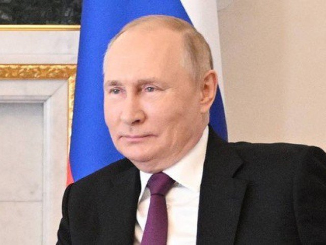Tổng thống Nga Putin sẽ mang quà đến UAE, Ả-rập Xê-út