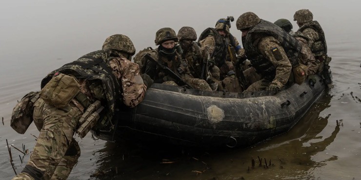 Binh sĩ Ukraine nói về thực trạng của lực lượng chiến đấu ở bờ đông sông Dnipro - 1