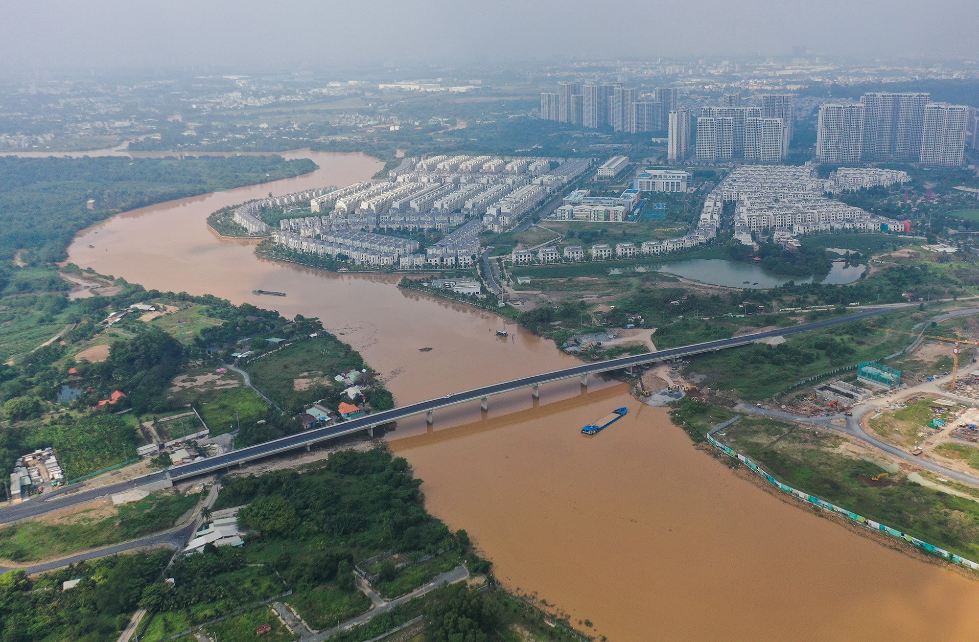 Cầu Long Đại khi đưa vào sử dụng sẽ kết nối giao thông hai phường Long Bình và Long Phước, các khu dân cư quanh khu vực… Nếu trước đây người dân hai bên bờ phải di chuyển đường vòng hơn 10km thì nay được rút ngắn chỉ còn 500m.