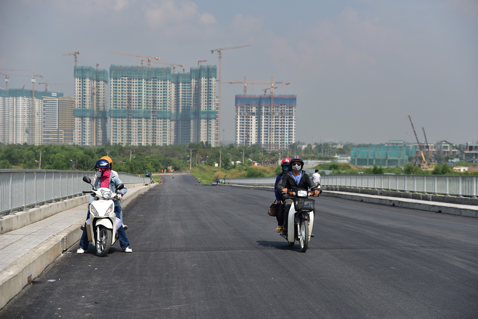 Cầu góp phần chia sẻ áp lực giao thông của khu vực, thay đổi diện mạo đô thị TP.Thủ Đức.