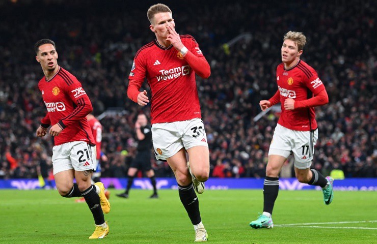 McTominay tỏa sáng&nbsp;ghi cú đúp vào lưới Chelsea