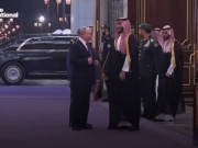 Thế giới - Cái bắt tay gây chú ý giữa ông Putin và thái tử Ả Rập Saudi