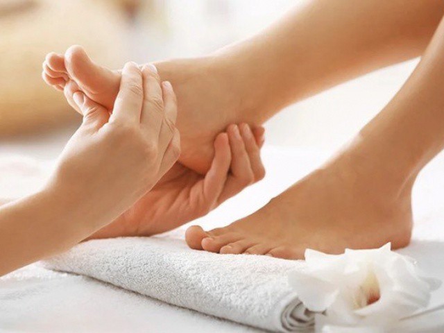 Đi massage, cô gái trẻ bị quấy rối công khai gây phẫn nộ