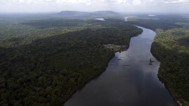 Tranh chấp Essequibo leo thang kể từ khi Tập đoàn ExxonMobil (Mỹ) phát hiện dầu mỏ tại khu vực này vào năm 2015. Ảnh: AP