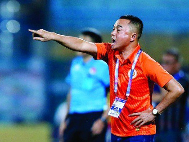 'Người đặc biệt' của bóng đá Việt Nam