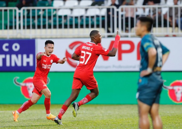 Trực tiếp bóng đá HAGL - Thể Công Viettel: Bất lực cuối trận (V-League) (Hết giờ) - 2