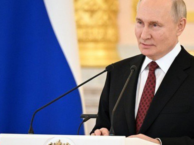 Tổng thống Nga Vladimir Putin tuyên bố tái tranh cử