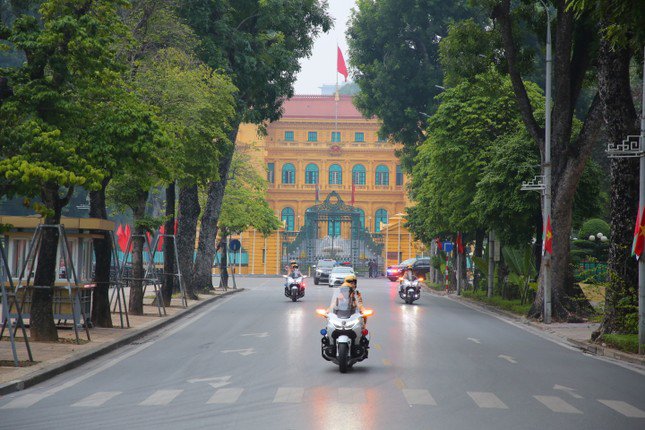 Cận cảnh dàn xe dẫn, đón đoàn khách quốc tế thăm Việt Nam - 10