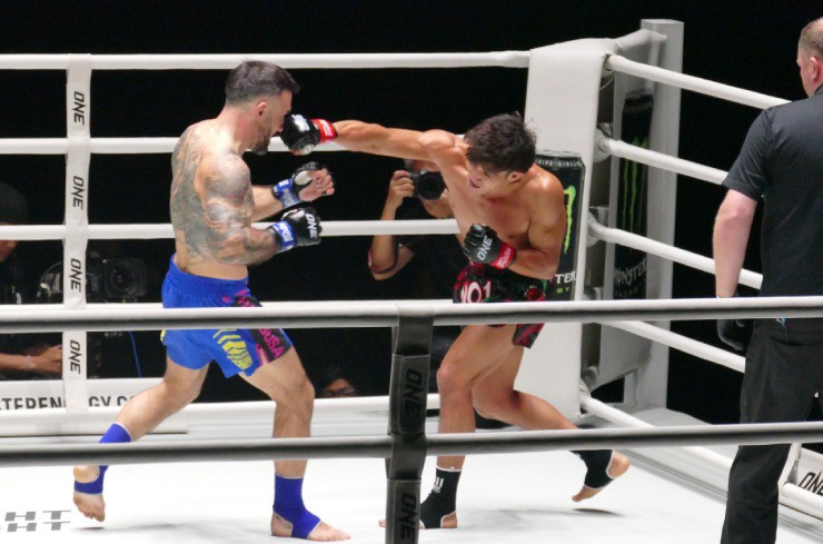 Nguyễn Trần Duy Nhất bị knock-out khi tái xuất đấu trường ONE Championship - 4