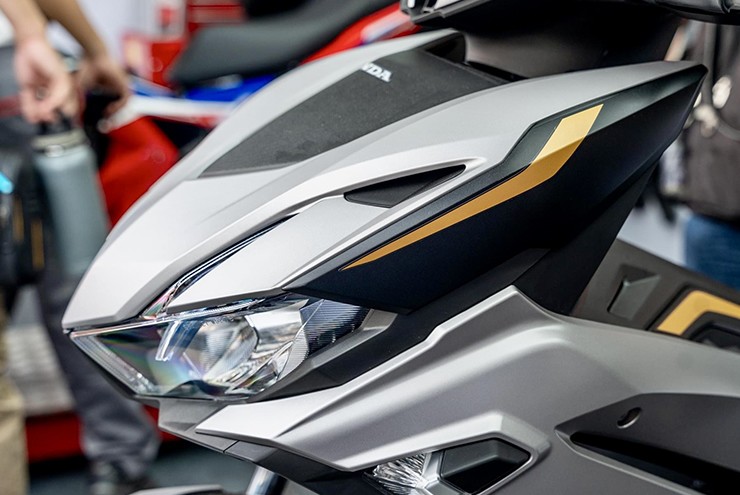 Honda giới thiệu bộ đôi xe máy mới Winner X 2024 và Wave RSX FI - 3