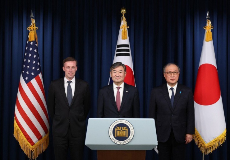 Mỹ-Nhật-Hàn họp, ra sáng kiến 3 bên đối phó Triều Tiên - 1