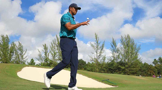 Tiger Woods tái xuất ở Hero World Challenge.