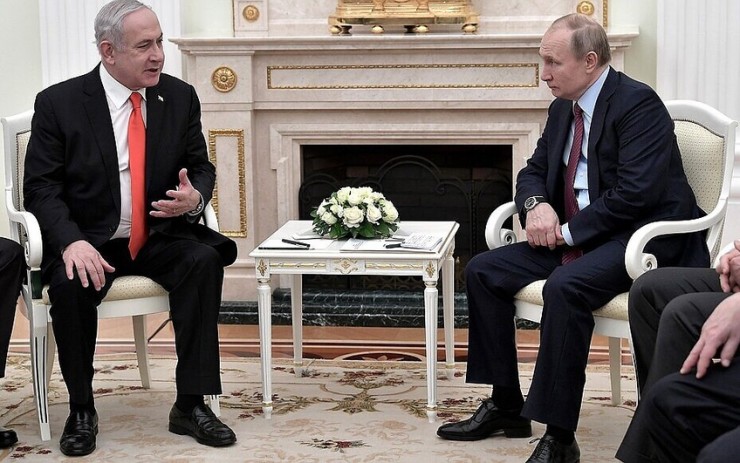 Tổng thống Nga Vladimir Putin và Thủ tướng Israel Benjamin Netanyahu (bên trái) tại Moscow (Nga) hồi tháng 10-2020. Ảnh: TIMES OF ISRAEL