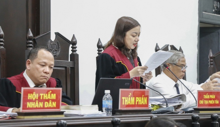 An ninh thắt chặt tại phiên tòa xử 3 cựu chủ tịch, phó chủ tịch tỉnh Khánh Hòa - 2