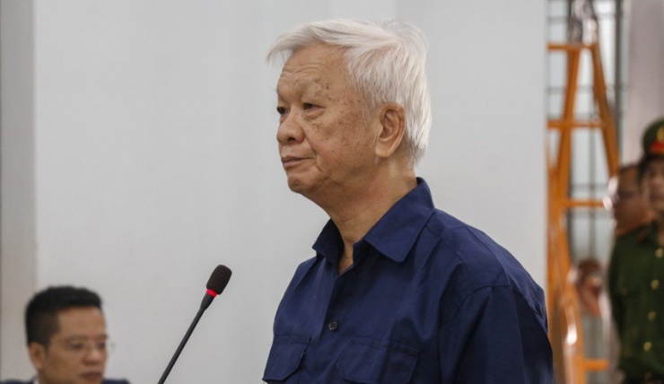 Cựu Chủ tịch Nguyễn Chiến Thắng tại tòa. Ảnh: XUÂN HOÁT