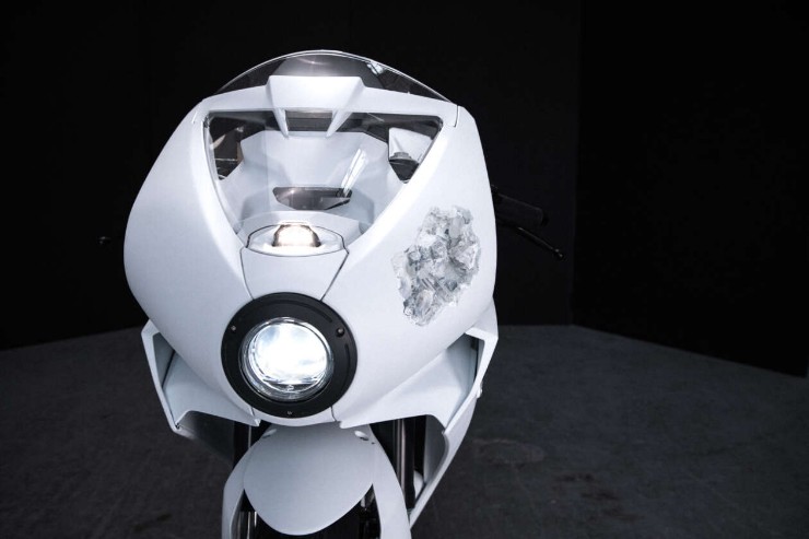 Siêu mô tô MV Agusta Superveloce Arsham mang thiết kế "vụn vỡ", có tiền cũng khó mua được