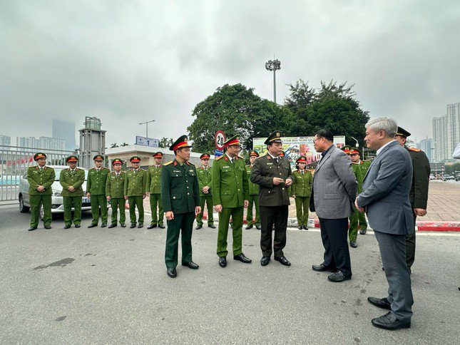 Giám đốc Công an Hà Nội kiểm tra phương án bảo vệ chuyến thăm của Tổng Bí thư, Chủ tịch Trung Quốc Tập Cận Bình - 1