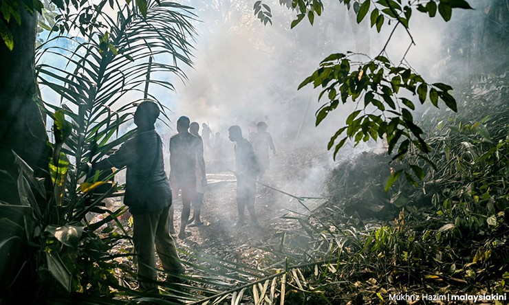 Hầu hết bộ tộc Temuan, bộ tộc lớn thứ 4 trong số 18 nhóm Orang Asli ở bán đảo Malaysia có&nbsp;nhiều phong tục tương tự như người Mã Lai. Mỗi khu định cư Temuan có ngày kỷ niệm và truyền thống riêng, thường gắn liền với các yếu tố gần nơi bộ tộc sinh sống.&nbsp;
