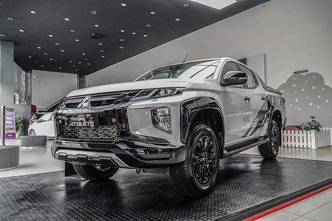 Giá xe Mitsubishi Triton tháng 12/2023, ưu đãi 100% LPTB và quà tặng - 3