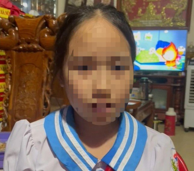Thực hư thông tin cô bé 9 tuổi bị người lạ tiếp cận ở cổng trường nghi bắt cóc - 1