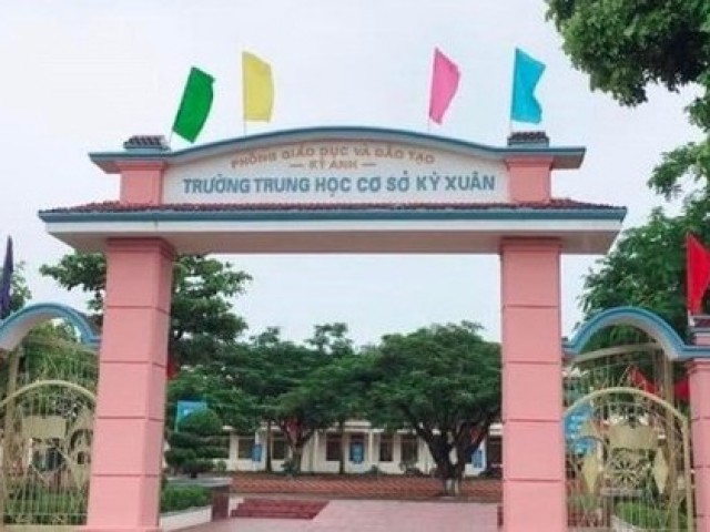 Buộc thôi việc Phó hiệu trưởng nhiều tháng không đi làm