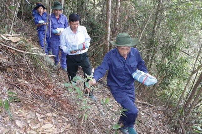 Tìm thấy 38 hài cốt liệt sỹ, chuyên gia Việt Nam hi sinh tại Lào - 2