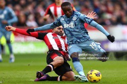 Trực tiếp bóng đá Brentford - Aston Villa: Kamara nhận thẻ đỏ, căng thẳng cực độ (Ngoại hạng Anh) (Hết giờ)