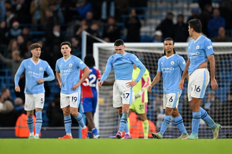 Man City sa sút chưa từng có thời Pep Guardiola, 4 lần "để rơi vàng" - 1