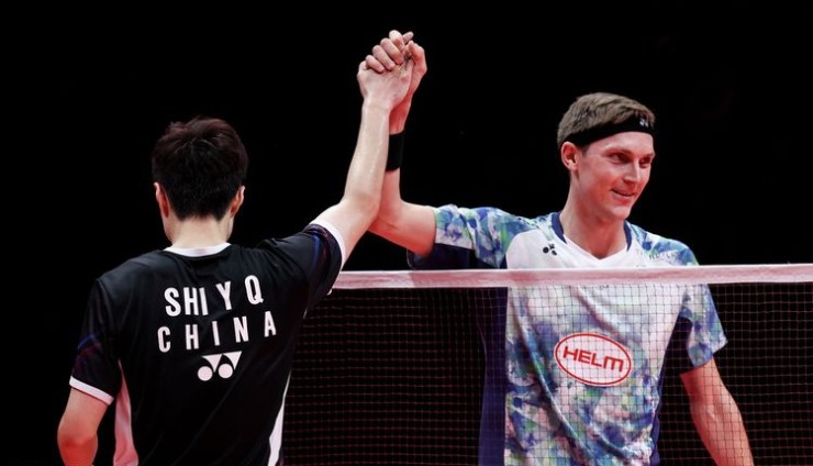 "Siêu nhân cầu lông" Axelsen đòi nợ VĐV Trung Quốc, lập kỷ lục giải toàn sao - 1