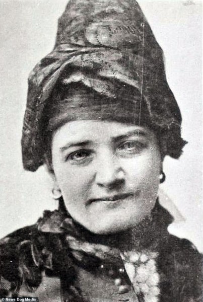 Chân dung bà trùm giang hồ ăn cắp vặt thành New York, Fredericka “Marm” Mandelbaum. Ảnh nguồn: Wikimedia Commons.