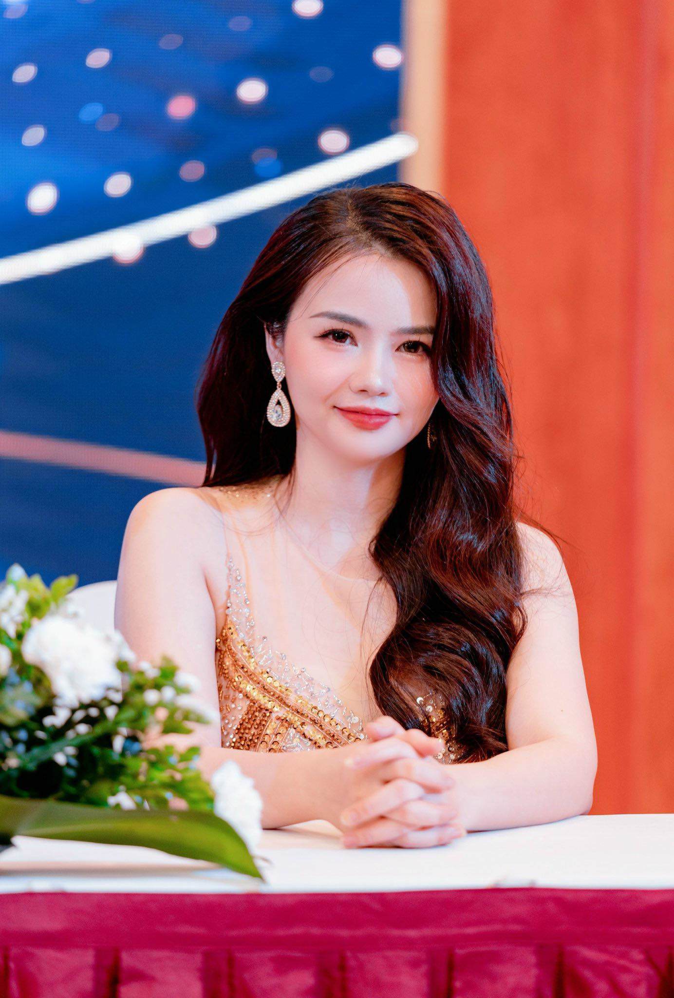 Hoa hậu Sao Mai truyền cảm hứng cho Mrs Earth Vietnam 2024 - 4