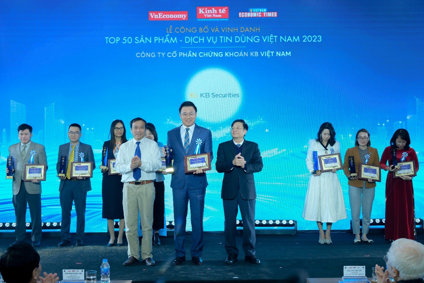 Chứng khoán KB Việt Nam liên tiếp được vinh danh tại các giải thưởng lớn - 4