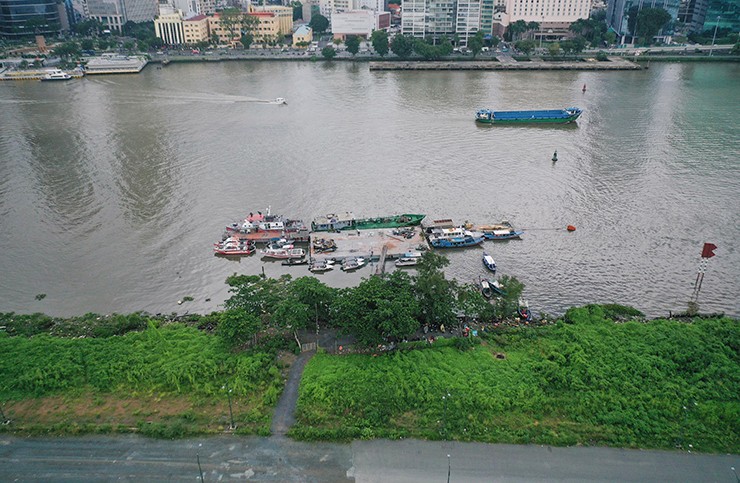 Ảnh: Từ vùng sình lầy, đầy cỏ dại, bờ sông Sài Gòn hóa thành công viên với view cực đẹp - 15