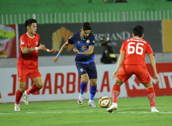 Trực tiếp bóng đá Bình Định - Thể Công Viettel: Đội khách vỡ trận (V-League) (Hết giờ) - 1