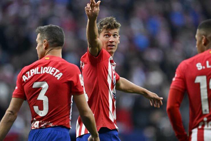 Marcos Llorente tạo ra hiệu quả ngay lập tức cho Atletico sau khi vào sân đầu hiệp 2