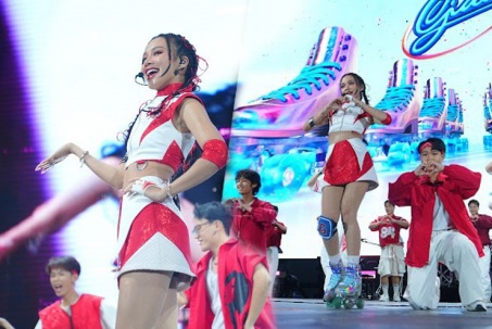 Hot girl Hải Phòng vừa hát vừa “trượt patin” trước hơn 50.000 khán giả